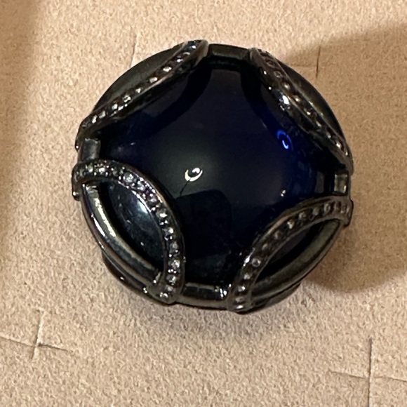 Lia Sophia large ring. Size 5. Gunmetal with crystals and center stone. - Picture 2 of 4